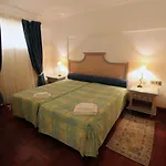 Marina Mar Sea Breeze By Sapvillas Appartamento *